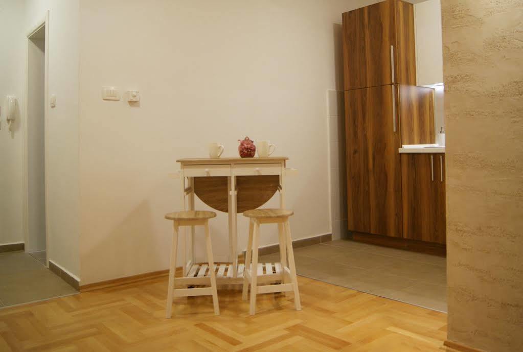 Smart Apartments Скопье Экстерьер фото