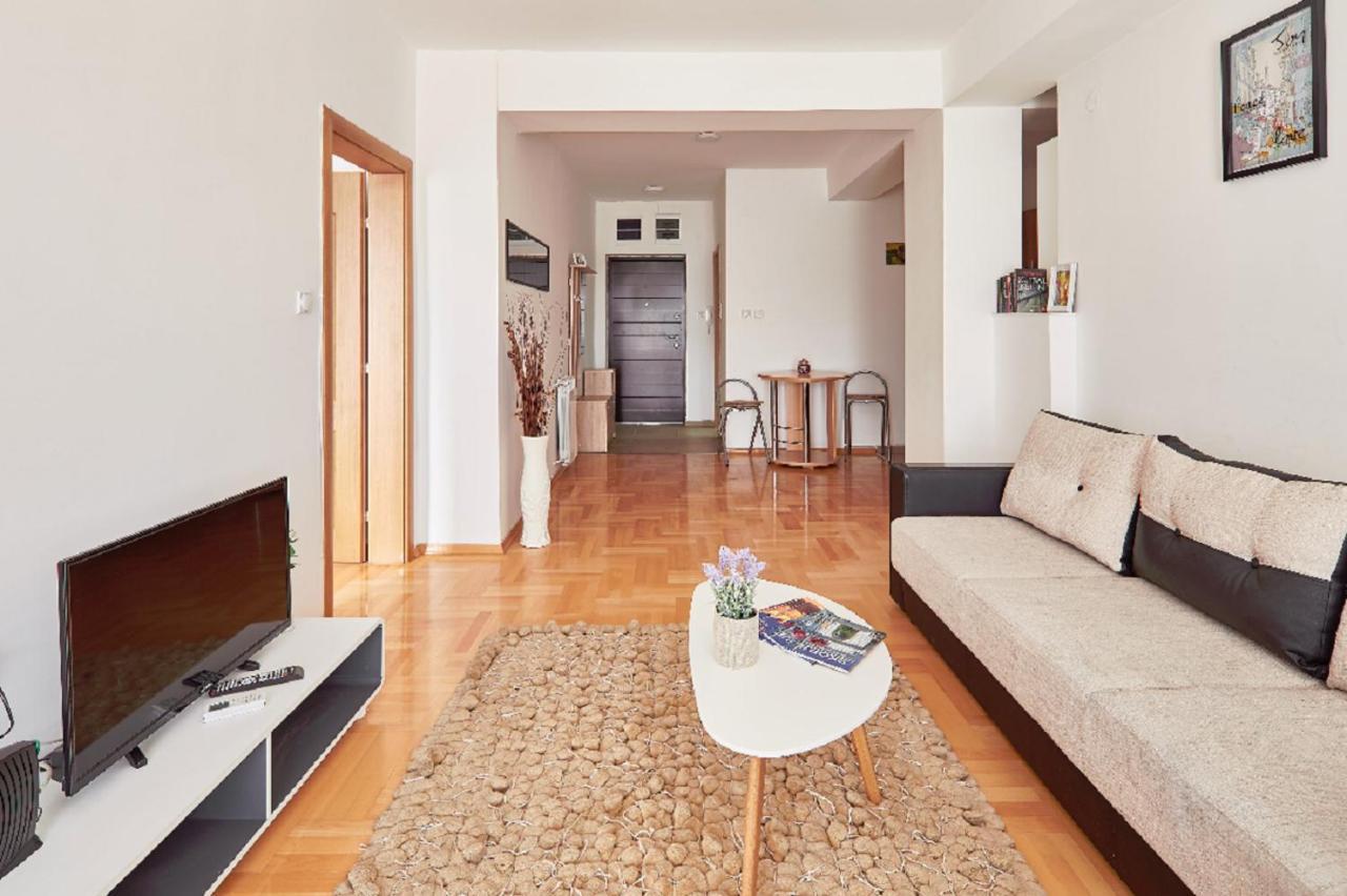 Smart Apartments Скопье Экстерьер фото